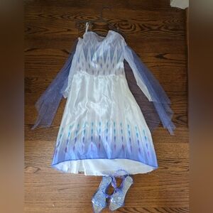 Disney FROZEN II dress Size 4-6x With Matching Shoes